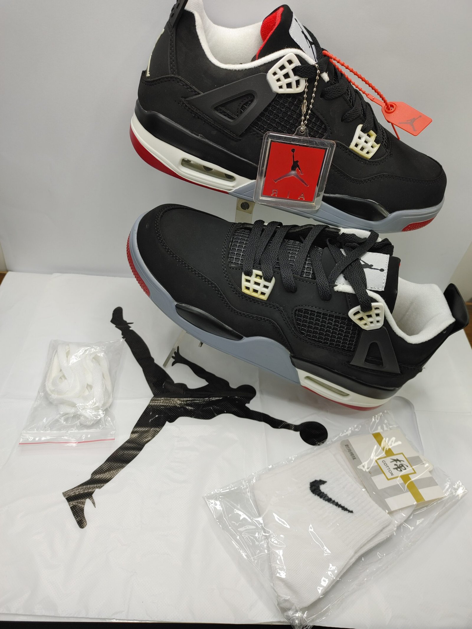 Nike Air Jordan 4