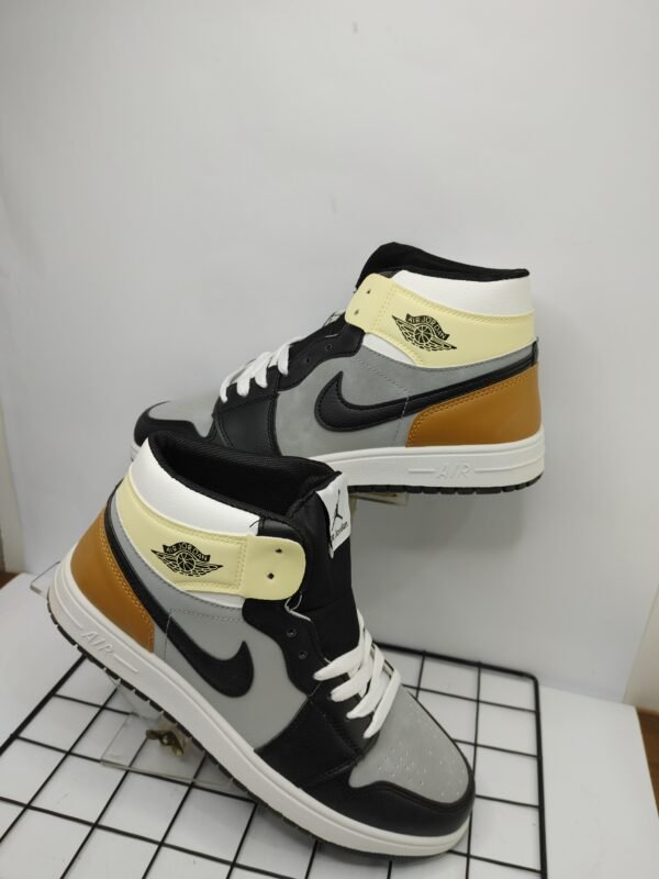 Nike Air Jordan 1 High Top - Image 4