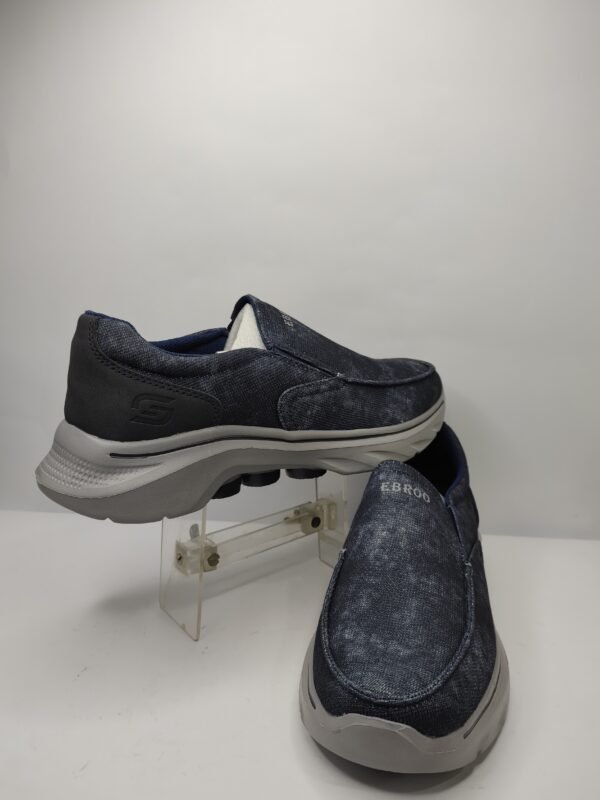 UHS Skechers FitZone - Image 2