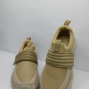 UHS Skechers