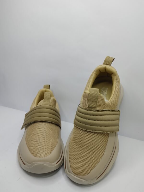 UHS Skechers