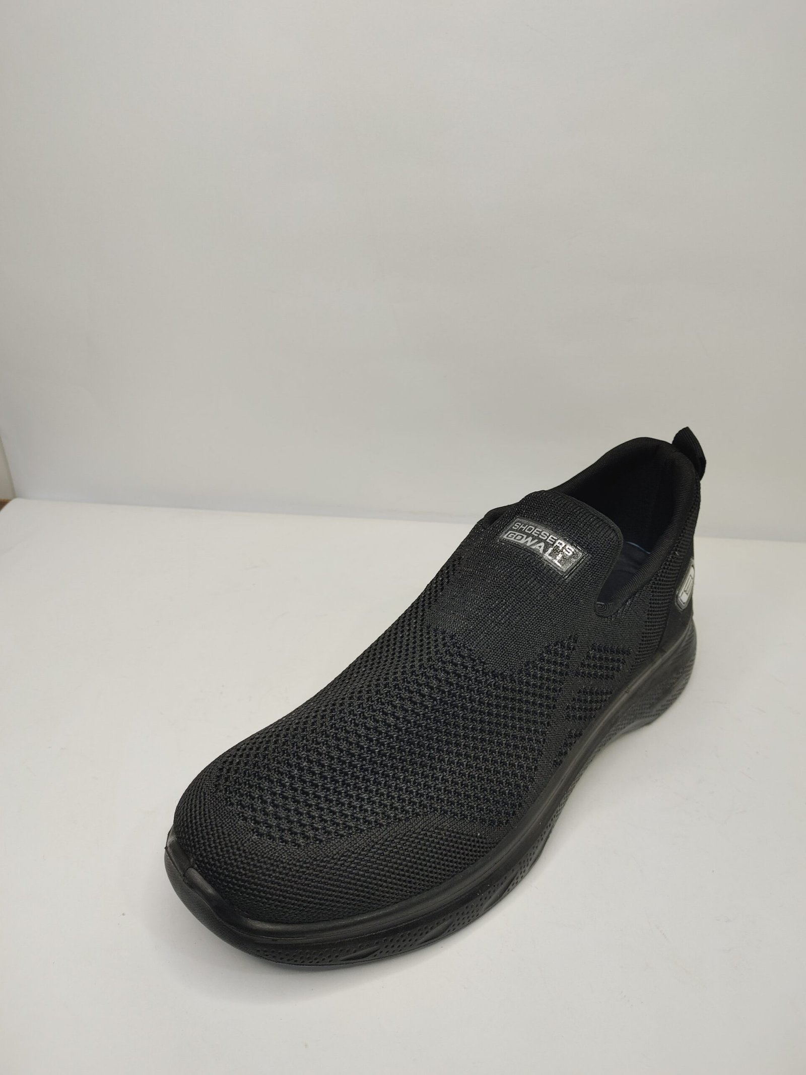 IS Shoes Max
