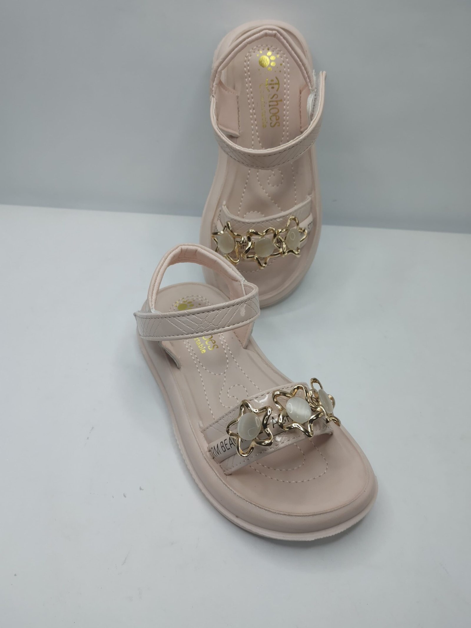 Fashionable shoes